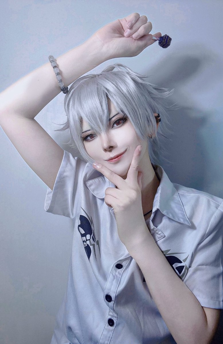 manekinyanko630's tweet photo. hpmi🎤cos.   SAMATOKI🐴

←通常                                      乱数in→ https://t.co/dIhQY1kNXY