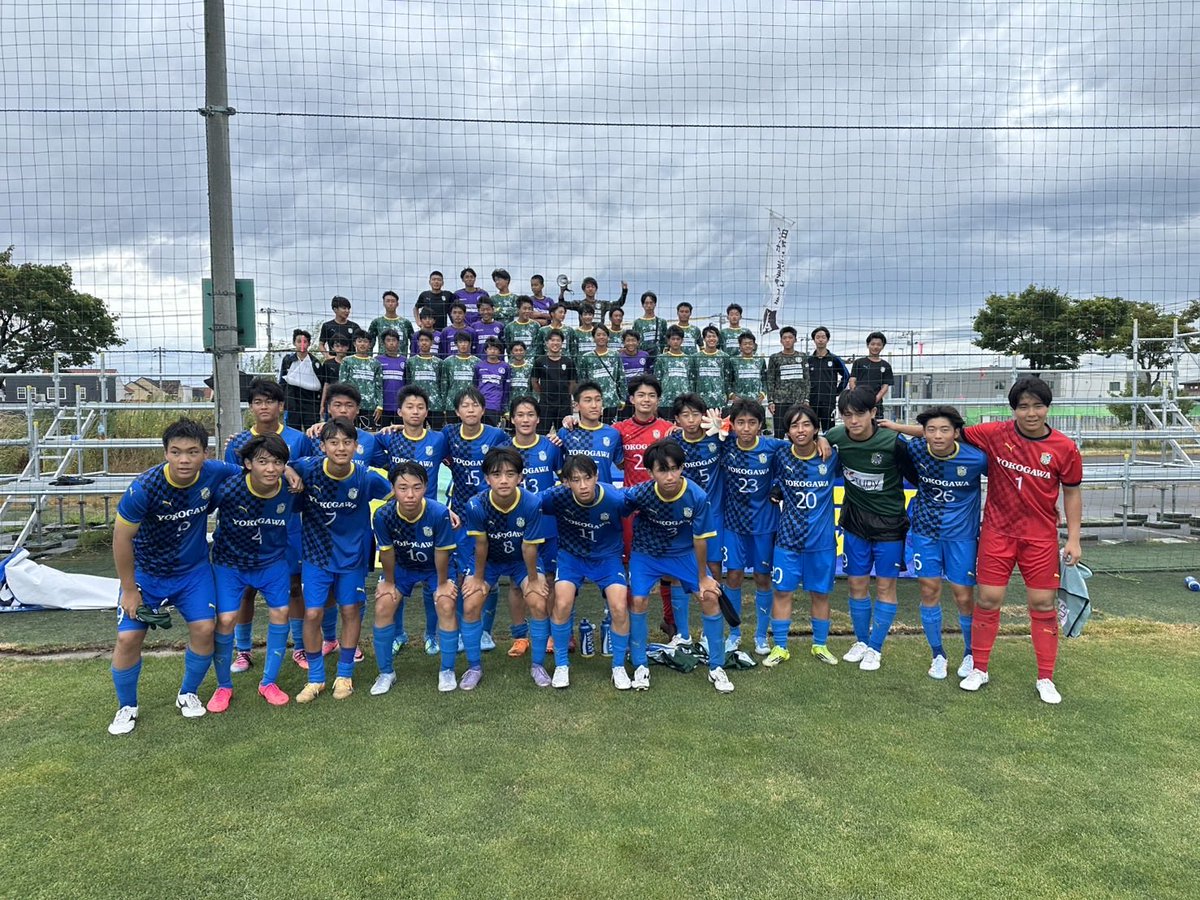 ymfc1939academy's tweet photo. 【U-15】
クラブユース全国大会ラウンド16
3-2 柏レイソル
2-0から同点に追いつかれましたが、最後に勝ち越し勝利となりました🎉
大応援団の応援は、出ている選手のパワーになりました🏟️💪
保護者の皆様、SCインテルナシオナルジャパンの皆様、応援ありがとうございました😊
#CY全国 #ベスト8 https://t.co/dXOIxT1h8I