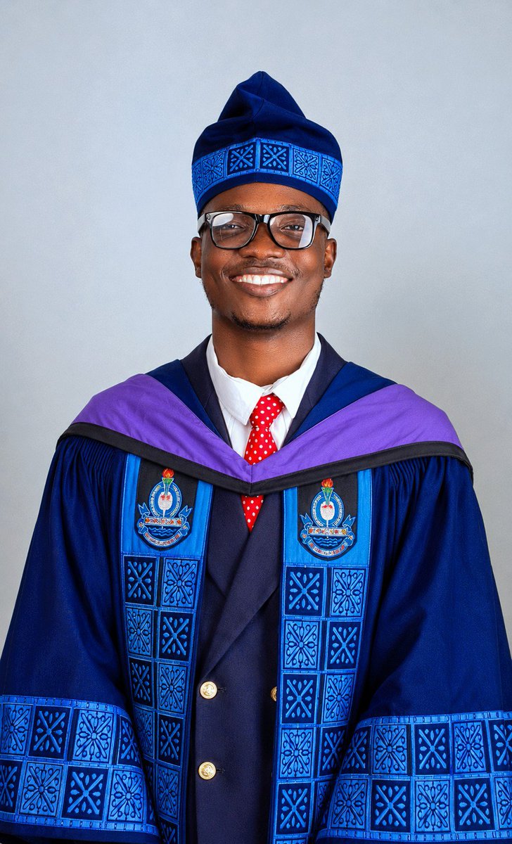 AgbojoChristian's tweet photo. WE MADE IT. 🎓🥂
From a Chemistry D7 in WAEC to graduating among the Top 10 Best Graduating Students in the Department of Chemistry. 🥹🎓
https://t.co/oZaeWDz6mN. Pure &amp; Applied Chemistry 
LASU Class of 2025 
Next chapter: BEGIN. 🚀
#LASU #Convocation2026 #MyBecoming https://t.co/YPkMPGO6gX