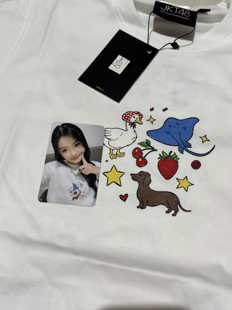 Rastrophille's tweet photo. kabarin kalo kalcer @CErine_JKT48 https://t.co/8lR27XQplc