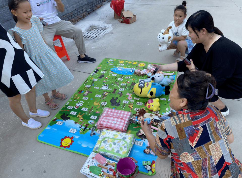 EleanorHolujt's tweet photo. Actividad comunitaria el sábado 10 de noviembre! Vengan a compartir comida, juegos y buenos momentos en el Parque Central — traigan a toda la familia!， https://t.co/KGGtQSKPo5