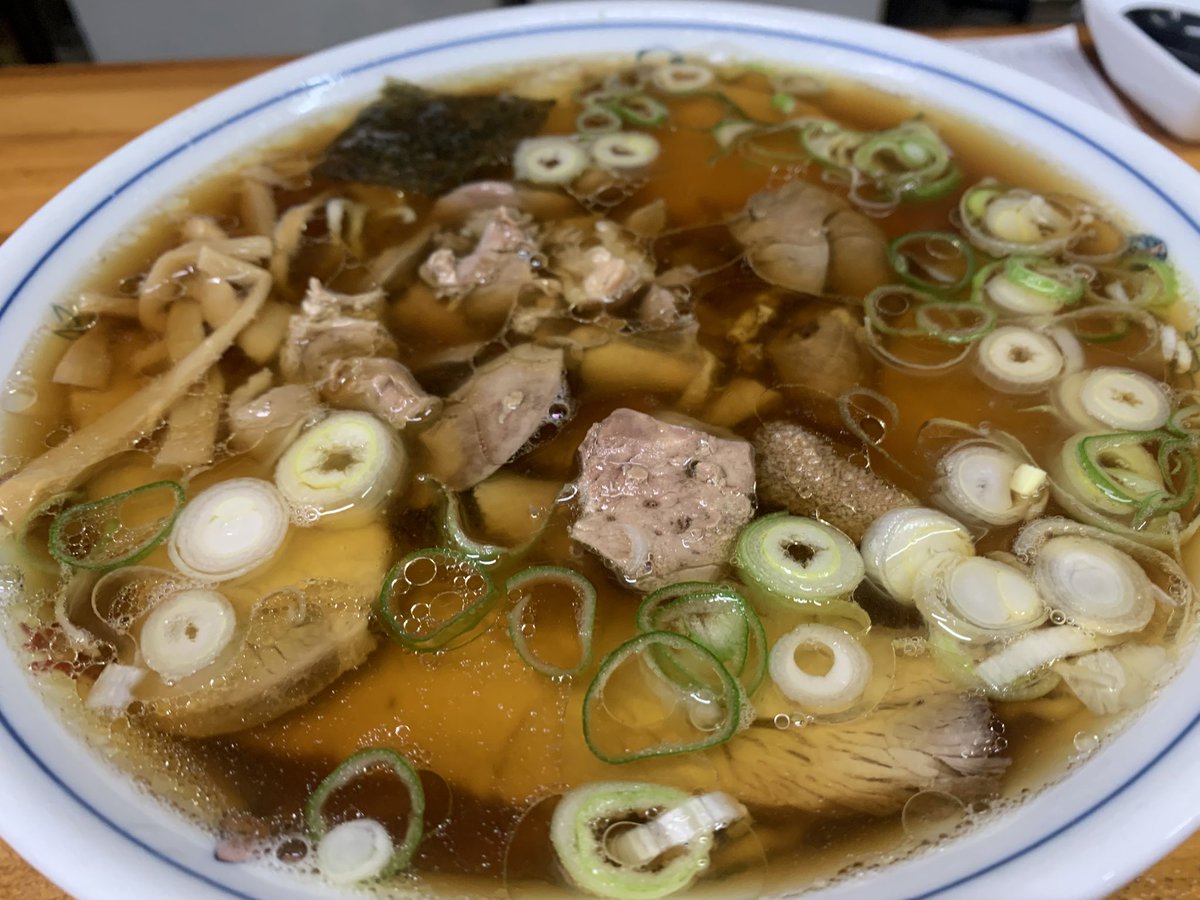 FBthe6thKuma's tweet photo. いつもの。もつとチャーシューで決めて来ました👏
#梅屋 https://t.co/Krc7o54qUu