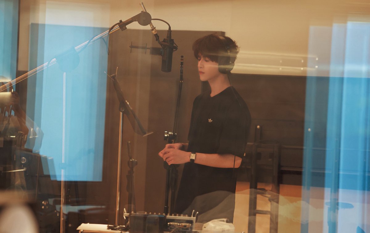patrick_pppat's tweet photo. getting ready for music festival 🥳🤩😜 https://t.co/a5gCHYIJqn