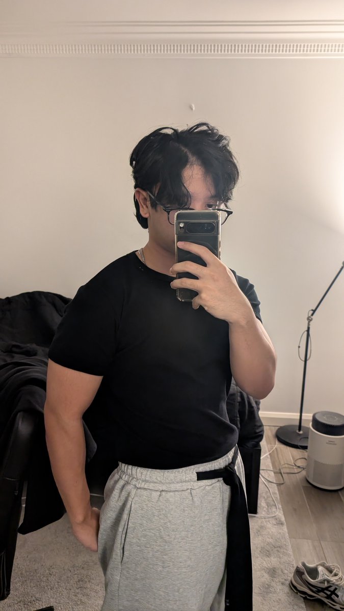 lommben's tweet photo. Haven't been to the gym in a hot minute but may have to since this came in https://t.co/7Gnjnfq45p