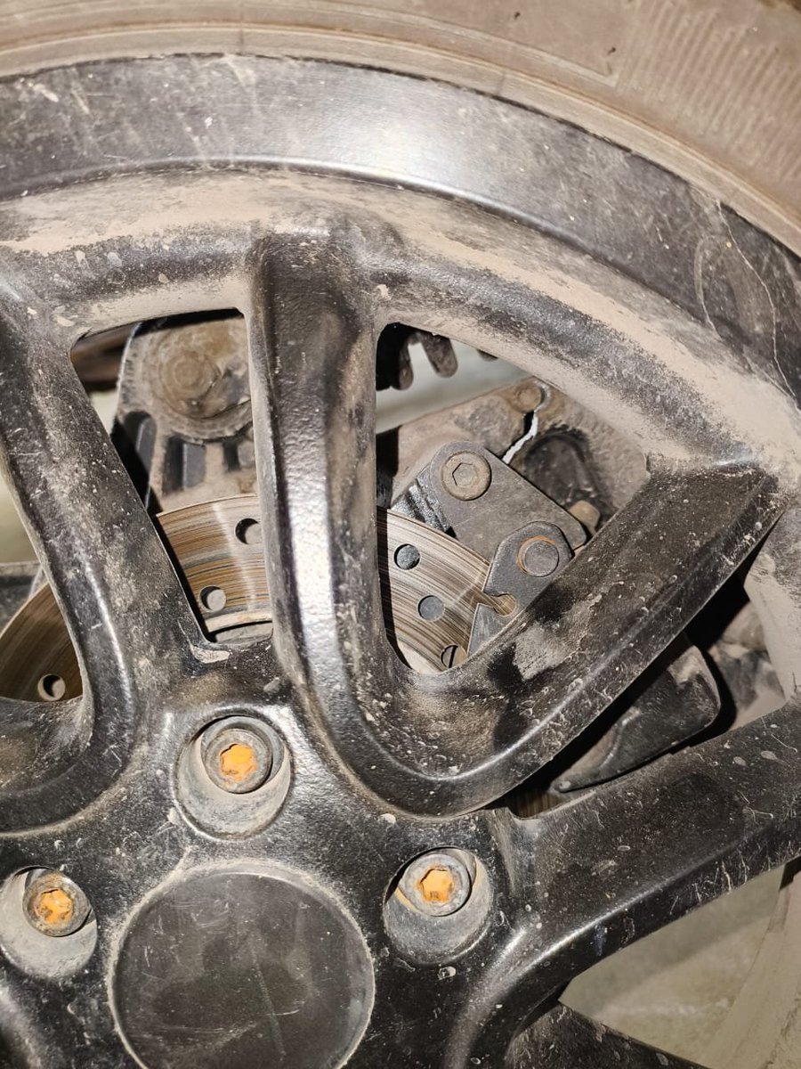 KARTHICKnf's tweet photo. @OlaElectric Iam OLA s1 user my scooter get accident and I initiate the insurance claim and i got approval for structural arm rear but i searching for service centre more are closed and i ask for parts at least 25 but i did not have any reason now any one have intrest to buy ola just No No . https://t.co/HjirnB4sjm