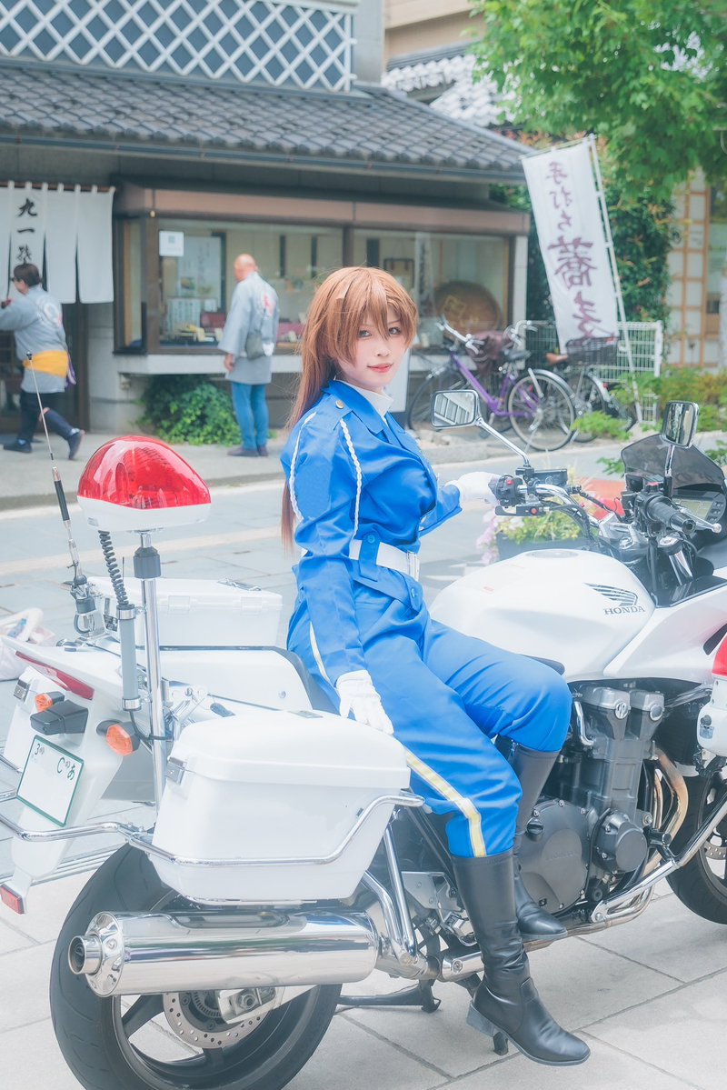 sa2ukl's tweet photo. .          cosplay ◾︎ DC 🏍 chy

　　　　『 #バイクの日 』

         photo @bewith208407 https://t.co/OrvK94rhoa