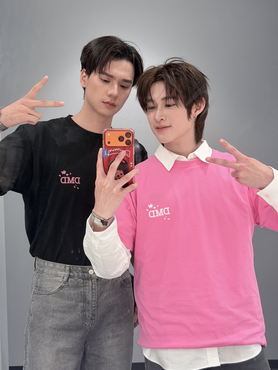 natasittttt's tweet photo. Happy birthday ครับโบรรรร๋ 🎂🥳 ความหล่อของพี่ชายคนนี้ช่างไ���้เทียมทานสะดุดใจคนทั้งโลก ขอให้โบร๋เป็นที่รักของทุกคนแบบนี้ตลอดไปเลยนะค้าบ 🫶🏻
#Chapter27WithKeng https://t.co/315L6VdK0Z