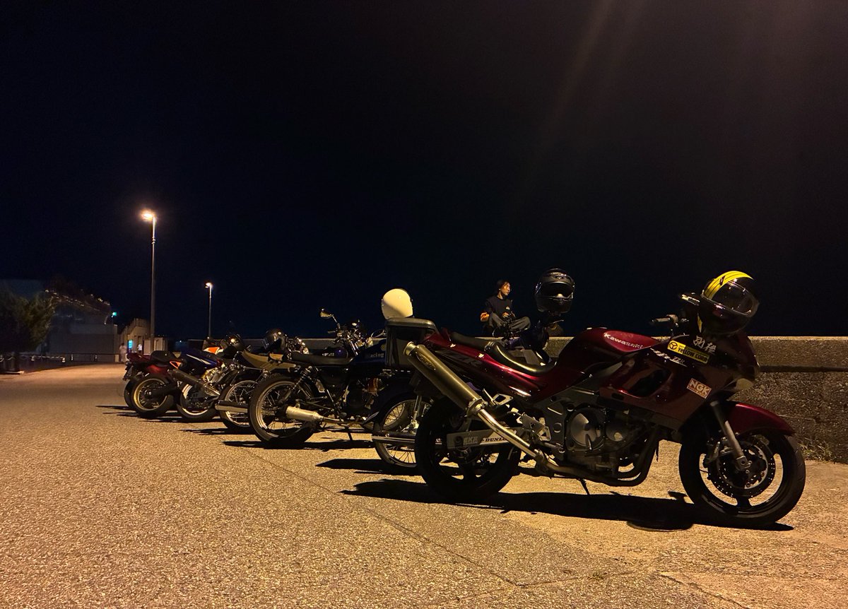 TUF_NKNS's tweet photo. #バイクの日 https://t.co/uaEZBbWKfm