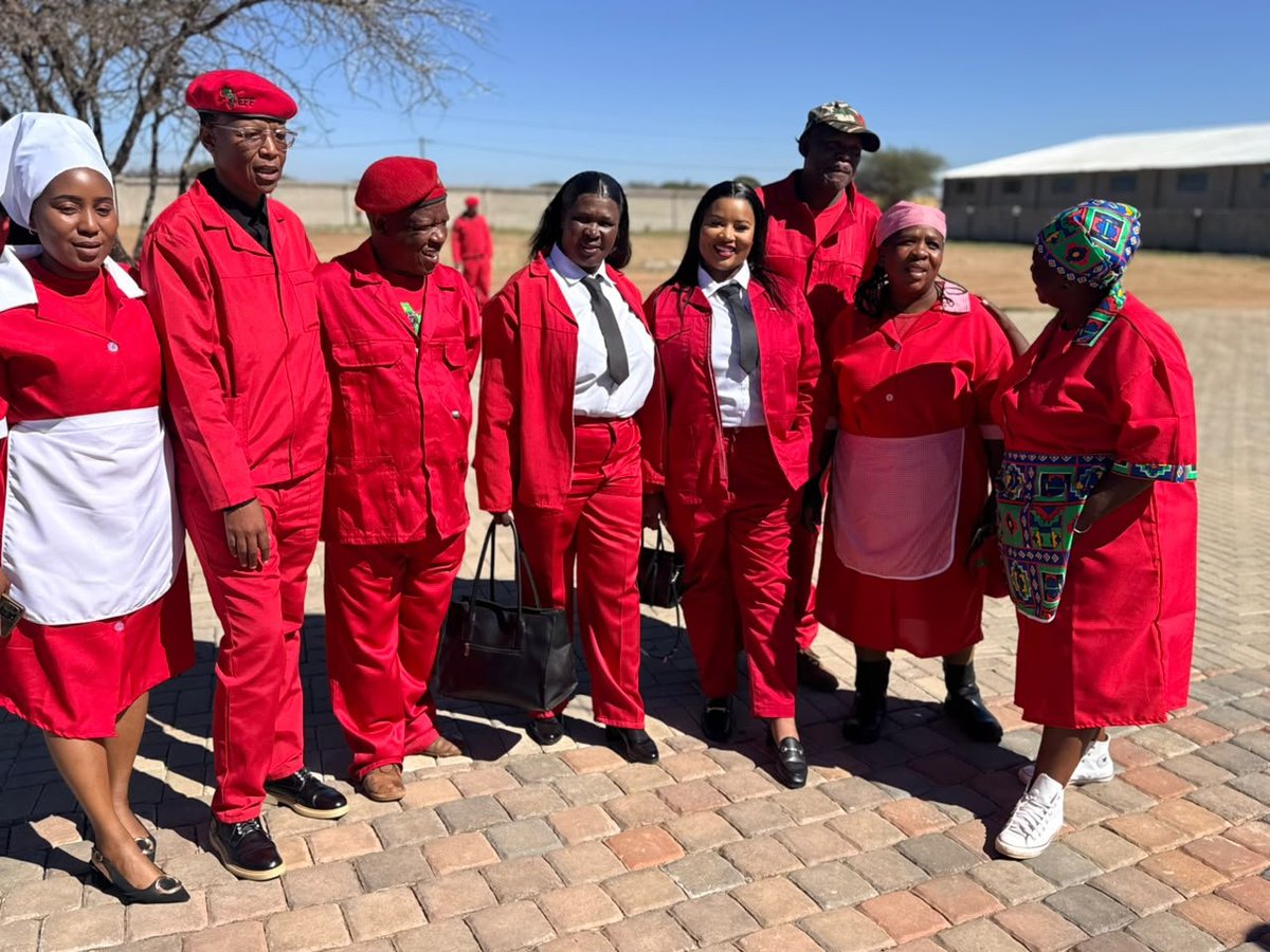 MapulaMokgosang's tweet photo. After 4th November, Mogalakwena will be painted red. Our communities will be serviced and young people will no longer roam the streets without hope.
Ya tsena EFF Mogalakwena โ๐พโฃ๏ธ
#VoteEFF
#VoteEFF2026LGE https://t.co/dOTqF4SsVq