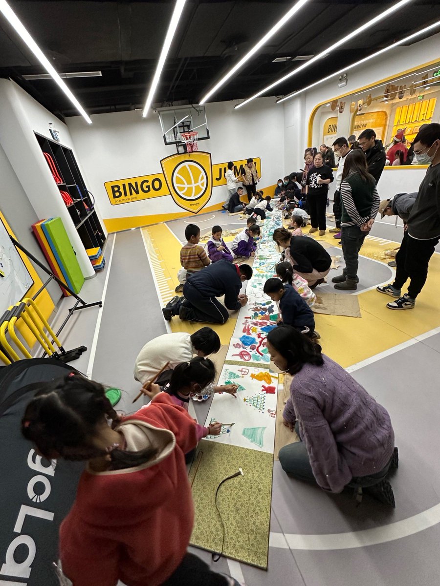TeishaKienqv's tweet photo. Just checked in for the hottest new variety show! The laughter, the surprises, and the chaos are 10/10! Can’t wait for next week’s episode. https://t.co/j9WKlcy62X