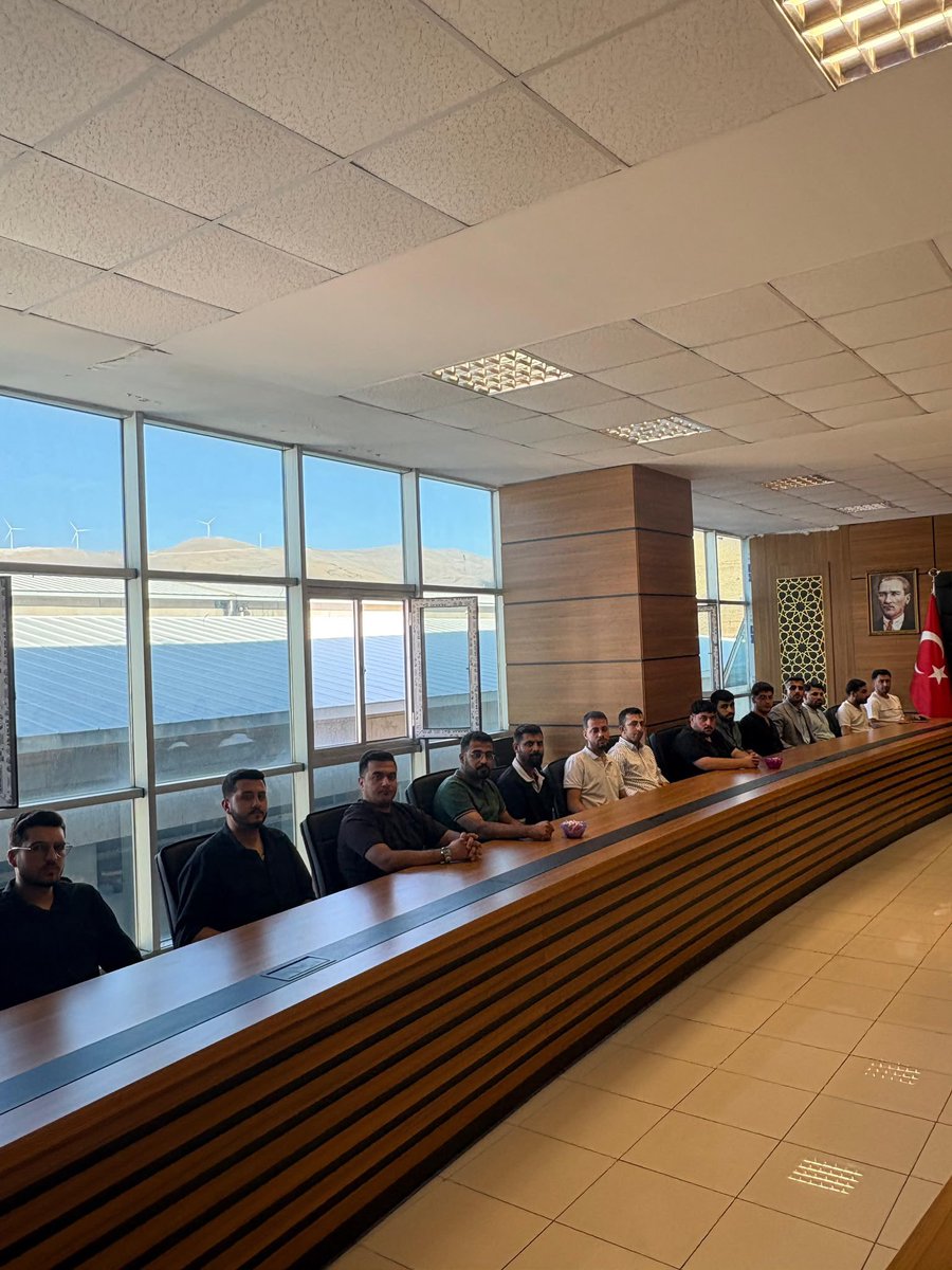 vahitorakk's tweet photo. Haftalık Yönetim Kurulu, İstişare ve Değerlendirme Toplantımızı gerçekleştirdik.

Yaklaşan Ahlat–Malazgirt programımız öncesinde teşkilat çalışmalarımızı, hazırlıklarımızı ve programın detaylarını kapsamlı şekilde değerlendirdik.

Tarihimizin en önemli dönüm noktalarından biri olan Malazgirt Zaferi’nin ruhunu yaşatmak, Ahlat’tan Malazgirt’e uzanan bu anlamlı buluşmada birlik ve beraberliğimizi en güçlü şekilde ortaya koymak için çalışmalarımıza kararlılıkla devam ediyoruz.

Toplantımızın ve Ahlat–Malazgirt programımızın hayırlara vesile olmasını diliyorum. 🇹🇷

@T_Bedirhanoglu @EnginGunceoglu @Ntanglay