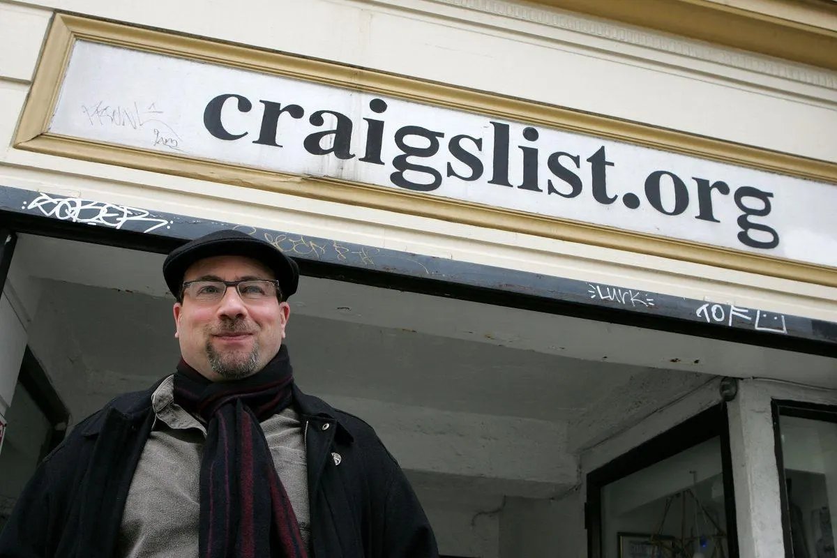 jsaunders_'s tweet photo. Craigslist runs on about 50 employees and a site that has barely changed since 1995.

In the same years, the classified ads that funded American newsrooms fell from 19.6 billion dollars a year to roughly 2 billion.

Here's the list of things Craig Newmark refused to build: https://t.co/Q5aTGIr2zr
