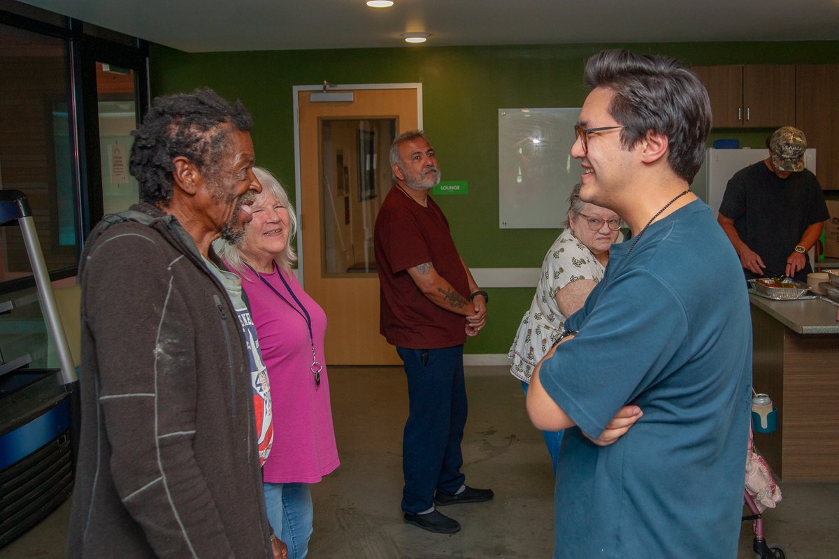 foundcom's tweet photo. "It's a great opportunity to meet more people in our city and have meaningful conversations." That's what a volunteer from The Austin Stone Downtown Church said Mondaywhile serving up Mexican food for residents at our Capital Studios supportive community. https://t.co/t7wPUngknd https://t.co/T6hisVKvoG