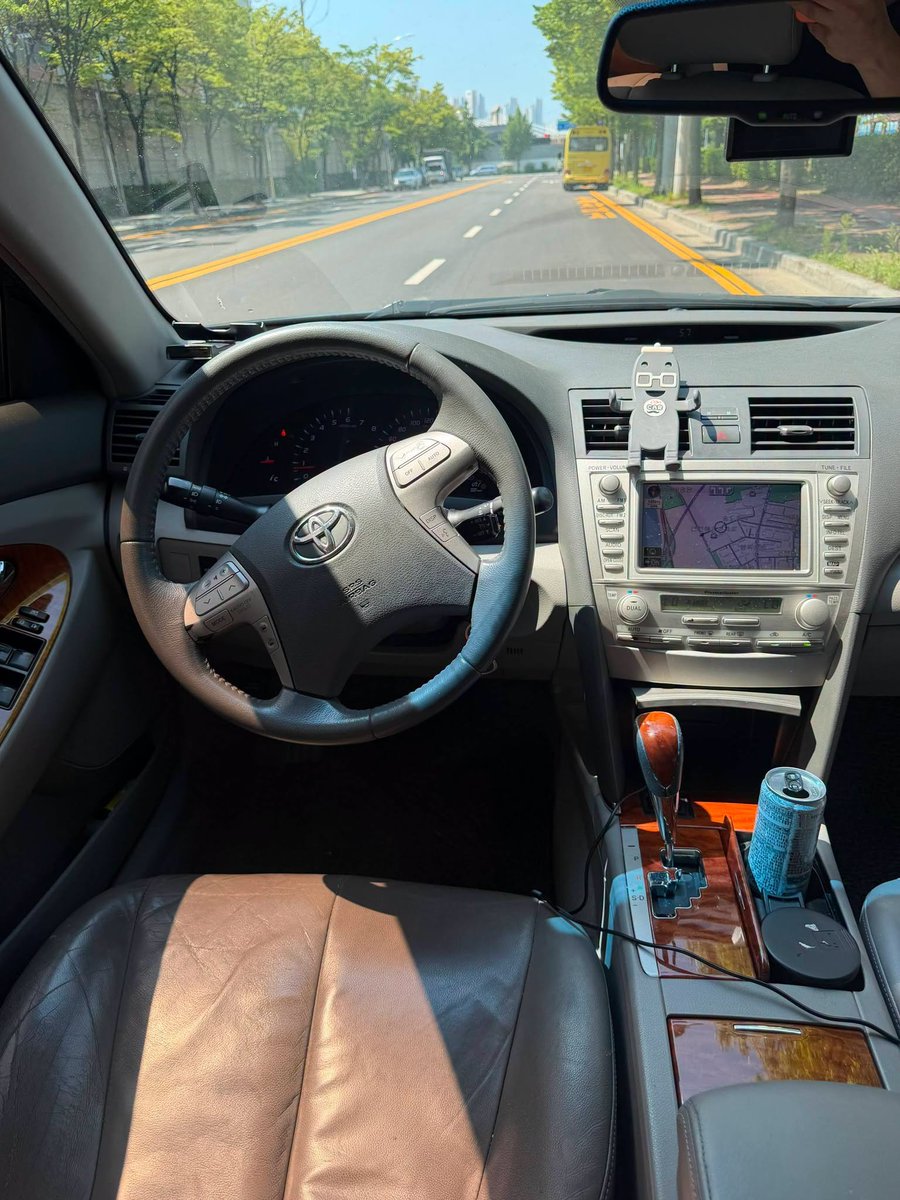OnyitexHQ's tweet photo. 2010 Toyota Camry XLE https://t.co/72nI0ydqS3