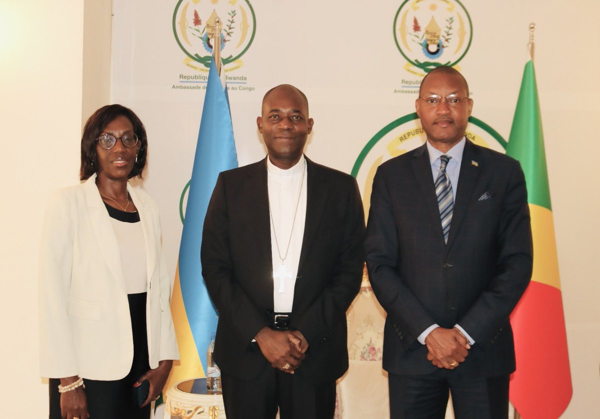 RwandaInCongo's tweet photo. Ce matin, Amb. @Parfaitbus a reçu en audience, pour une visite de courtoisie, SE Mgr Relwendé Kisito Ouédraogo, Nonce Apostolique en République du Congo. 
leurs échanges ont porté sur les sujets d’intérêt commun https://t.co/Rq4rDbfYES