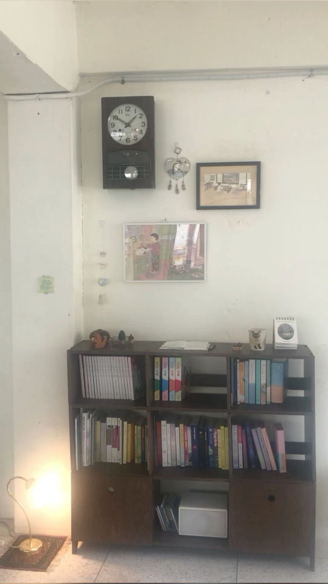 madisspace's tweet photo. 인테리어 색감 정하는거 너무너무 고민돼,
월넛 색감으로 로맨틱하고 차분한 분위기로 할지
원목 색감으로 아기자기하면서 편안한 분위기로 할지 🥹🥹🥹 https://t.co/ASS9uUCyQD