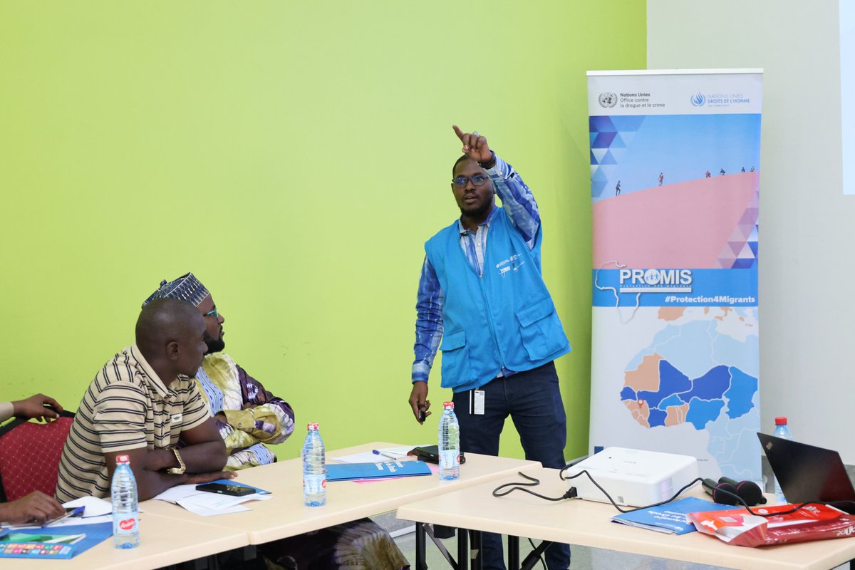 Onudhguinee's tweet photo. Aperçu du projet #PROMIS, de la Convention CMW et des droits humains dans le contexte de la migration – cadre juridique international.
Des échanges riches avec les participants de la DNDH, de l'OGM et des OSC. #Kindia #DroitsHumains https://t.co/B2T6WtjGY4