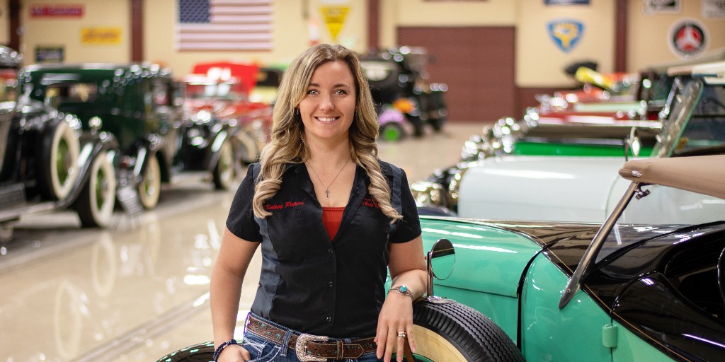 wyotech's tweet photo. At WyoTech, our female population averages 10% but that doesn't stop these amazing women from showing up and working hard! To read more, visit https://t.co/iSDMVpA8cX https://t.co/iMQeVK0Gfb