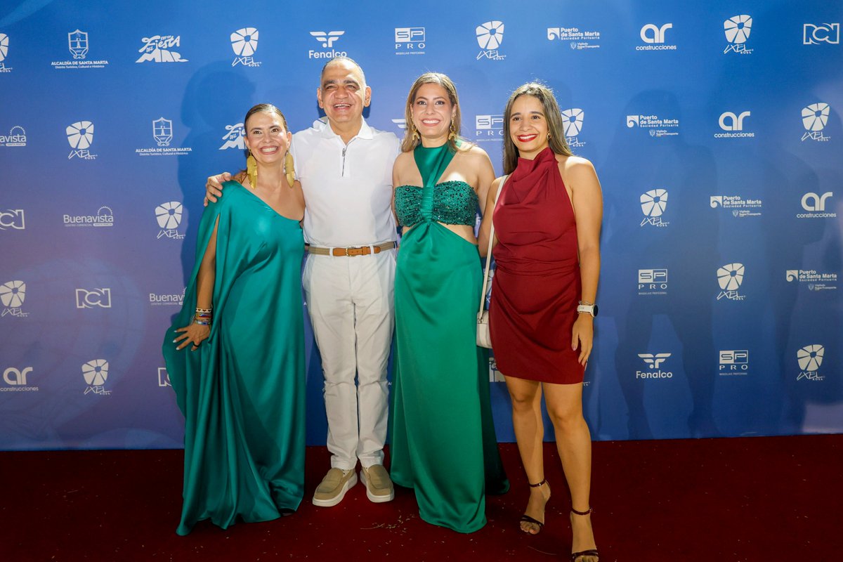 bluerevista's tweet photo. Fenalco y la Alcaldía celebraron IXEL Moda 2026 
La moda volvió a convertirse en un lenguaje para exaltar la esencia del Caribe durante IXEL Moda 2026
https://t.co/qupecVp6n6 https://t.co/Xh5UoyWe23