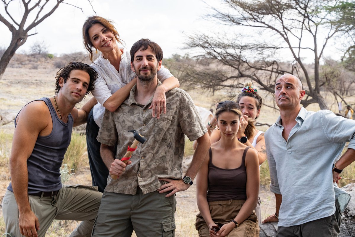 AMZMGMstudiosES's tweet photo. [...] Jason Fernández, Stephanie Gil y Santiago Korovsky, entre otros. 

En cines 3 de Diciembre de 2027. https://t.co/HejoR8GgQB