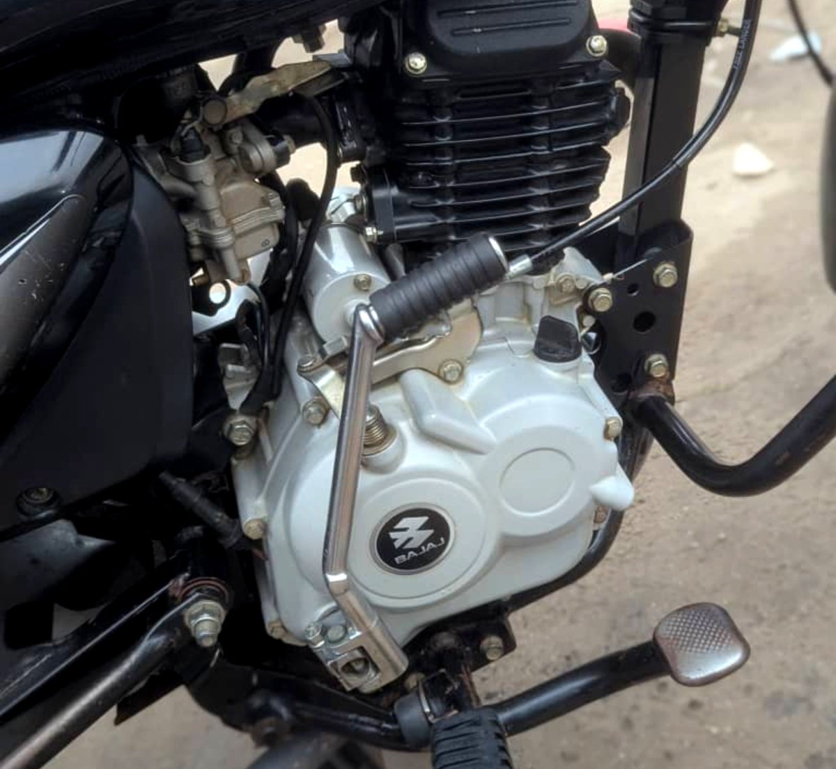 Eng_Matarra's tweet photo. #Tshs 1,850,000/=
BOXER HD 125 🔥🔥
REG" #EZL
▪️Cc. 125
▪️Gear 5
▪️Starter jino moja
▪️Engine Haijaguswa
▪️Imetunzwa vizuri sana
▪️Inakuja Full Documents ✅️
IPO DAR (Mikoani Tunatuma kwa uaminifu)
CALL/WHATSAPP-0719542184 https://t.co/TXUCsdCebU