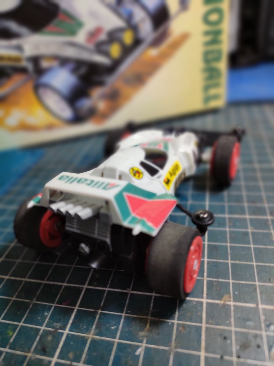 TeamFlazh's tweet photo. Rakit ini aja, yang lain pada rakit Jimmys, 3d spiral wheels disupport oleh @inverzago mantap Flexi wheels gak perlu pake Suspensi #tamiya #mini4wd #tamiyaindonesia #tamiyamini4wd #hobby https://t.co/5Q3WgtZSKh