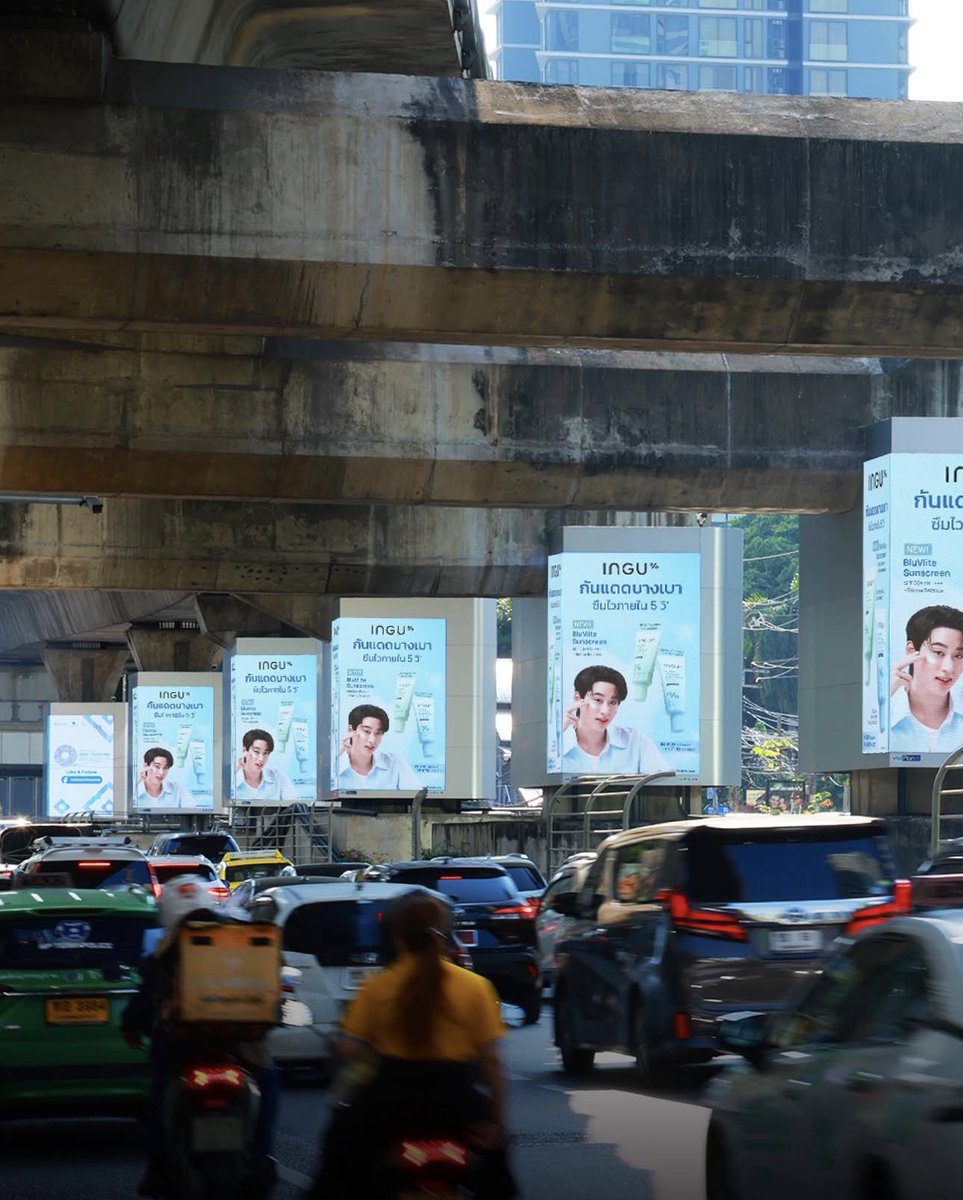 imnotblooming's tweet photo. Plan B มาลงโพสถึงน้องเอสด้วย

“เป็นการจับคู่ที่ลงตัวมาก เพราะได้ทั้งภาพลักษณ์ความเฮลตี้สไตล์นักกีฬาทีมชาติ และพลังจากฐานฟค.ที่เหนียวแน่นทั้งในไทยและตปท และเมื่อเป้าหมายของ INGU ไม่ได้จำกัดอยู่แค่คนไทย แต่เปิดกว้างรับ นทท.และแฟนต่างชาติที่บินมาตามรอยศิลปิน แบรนด์เลือกสื่อ Out of Home เพื่อดักรอผู้บริโภคตั้งแต่ก้าวแรกที่ถึงเมืองไทยทะลุไปจนถึงใจกลางเมือง”

#EstxIngu #est_rvp
