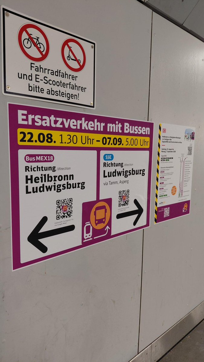 SBahn_Stuttgart's tweet photo. ℹ️ #Infotweet #S5
Ab dem 22.08.2026 wird die #S5 zwischen #Ludwigsburg und #BietigheimBissingen durch Busse der Linie #S5E ersetzt🚌
📍Damit ihr euch besser orientieren könnt, haben wir die Wegeleitung vor Ort bereits eingerichtet.
👉 Weitere Infos https://t.co/D2XTBQt96E https://t.co/ENHgO4tavp