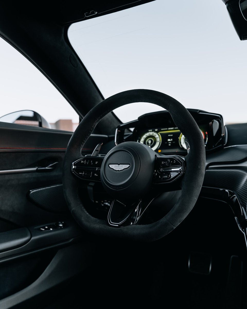 RPMvisualss's tweet photo. Aston Martin Vantage S Coupe https://t.co/o3586ez5Ep