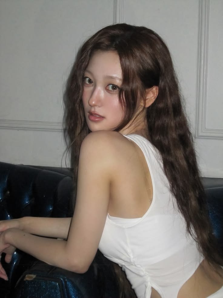 __DeerViVi's tweet photo. they're kinda like... mother daughter... https://t.co/LF3kYOXqer