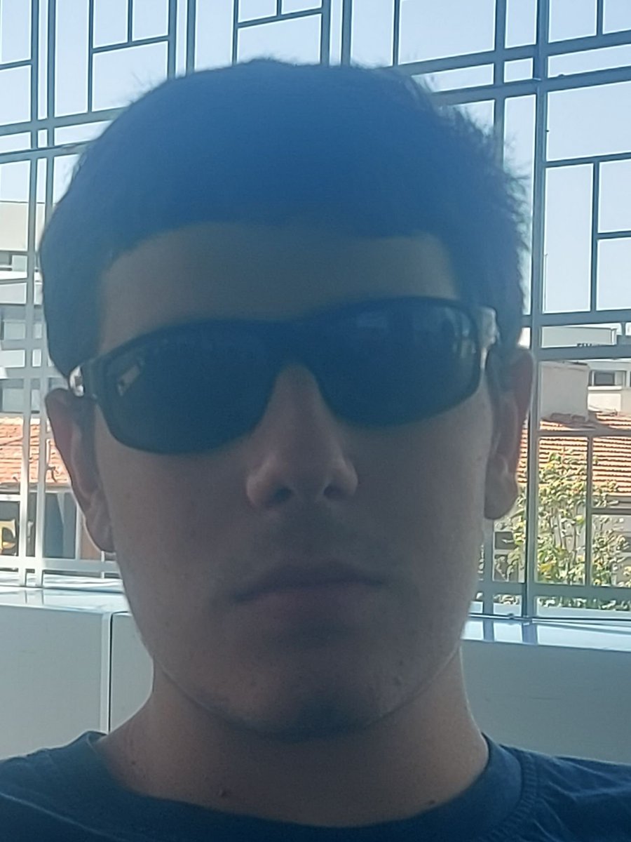 _prxt_'s tweet photo. Matrix'in piçimisin aq #matrix #yozgatlı #jüpiter https://t.co/1levaB3nAz