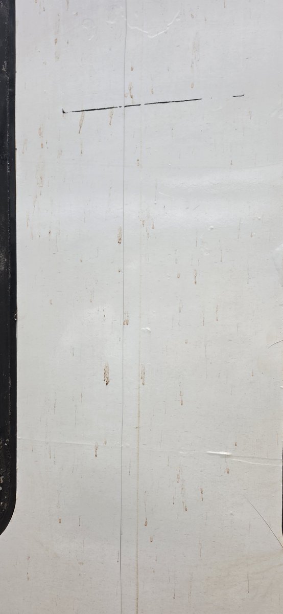 RavishingRaj3's tweet photo. This is the so-called premium Vistadome experience: filthy panoramic glass, torn seat pockets, dirty chairs and poorly maintained interiors. When fares are comparable to or higher than flights, passengers deserve basic cleanliness and upkeep.
No:22120 
@RailMinIndia @RailwaySeva https://t.co/619zJYQsZQ