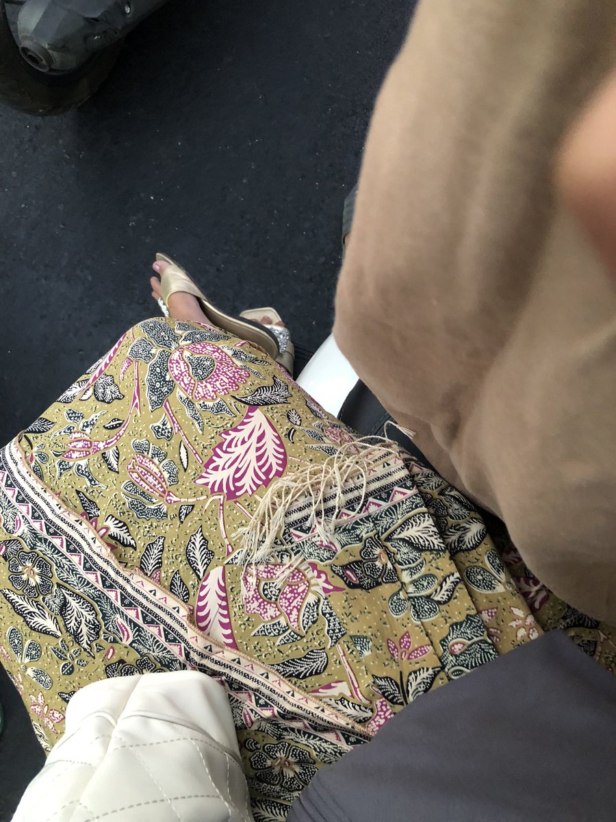 ijoapon's tweet photo. lanjut otw kondangan https://t.co/ias93hzaq0