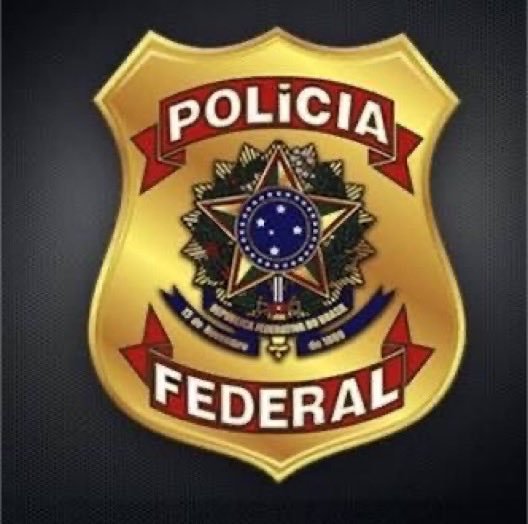 TumultoBR's tweet photo. Policia Federal está com relatório pronto contra Lulinha e possíveis crimes cometidos pelo Ronaldinho dos negócios do presidente. https://t.co/HBZu06oxDV