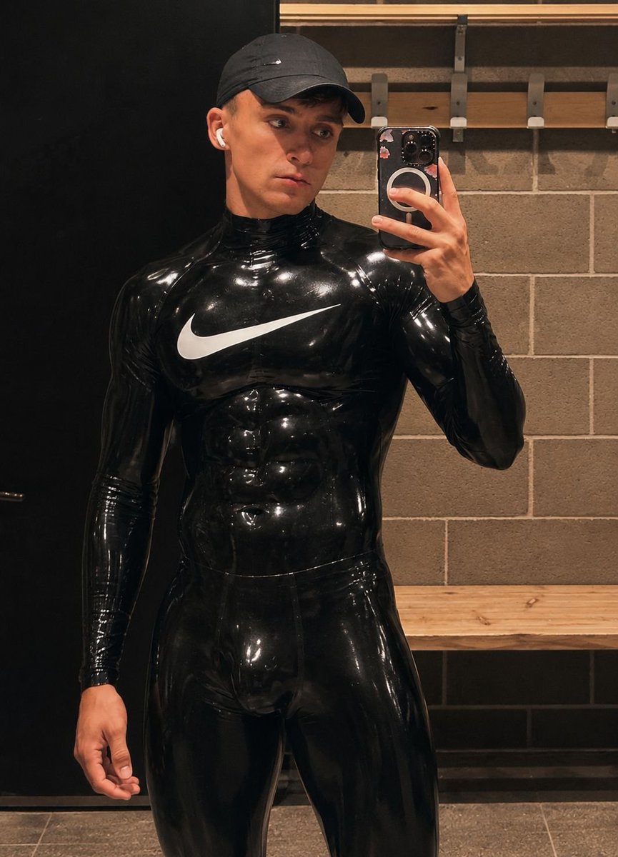 DroneHypno's tweet photo. It's always so good to see how every Nike Drone send their progress in the gym. After every training sessions, the Hive receives a photo of each drone's progress.
Building up to be a mindless muscle flesh body.

Help @LarpForus here: https://t.co/UTpCh0Q7Wo https://t.co/TabGEMLsTV