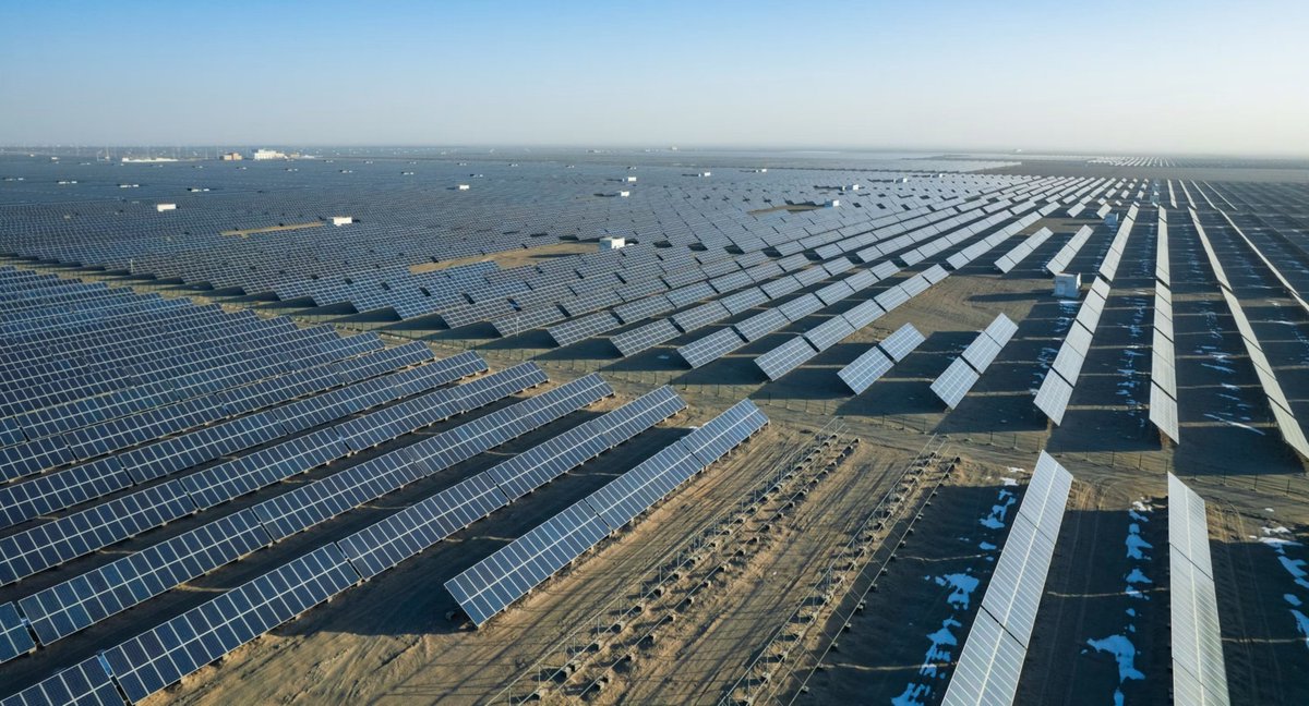 IranObserver0's tweet photo. ⚡️BREAKING: Iran to build the World's Largest Solar Farm, with a capacity of 5 GW in Isfahan 

Currently, the Record is held by China's Midong Solar Farm 

▶️ Iran has about 250 to 300 largely Clear or Sunny days Annually https://t.co/HZGiqf0wvU