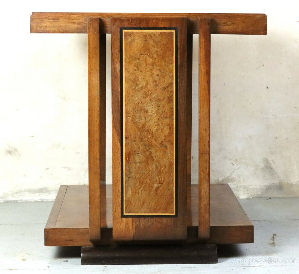 antiques_atlas's tweet photo. For SALE on Antiques Atlas we have this
Art Deco Burr Walnut Two Tier Side Table https://t.co/ykxqer8GaZ From Torr Antiques &amp; Decorative Arts #antiquetable  #antiquesidetable #artdecotable https://t.co/aIyGcWFq8W