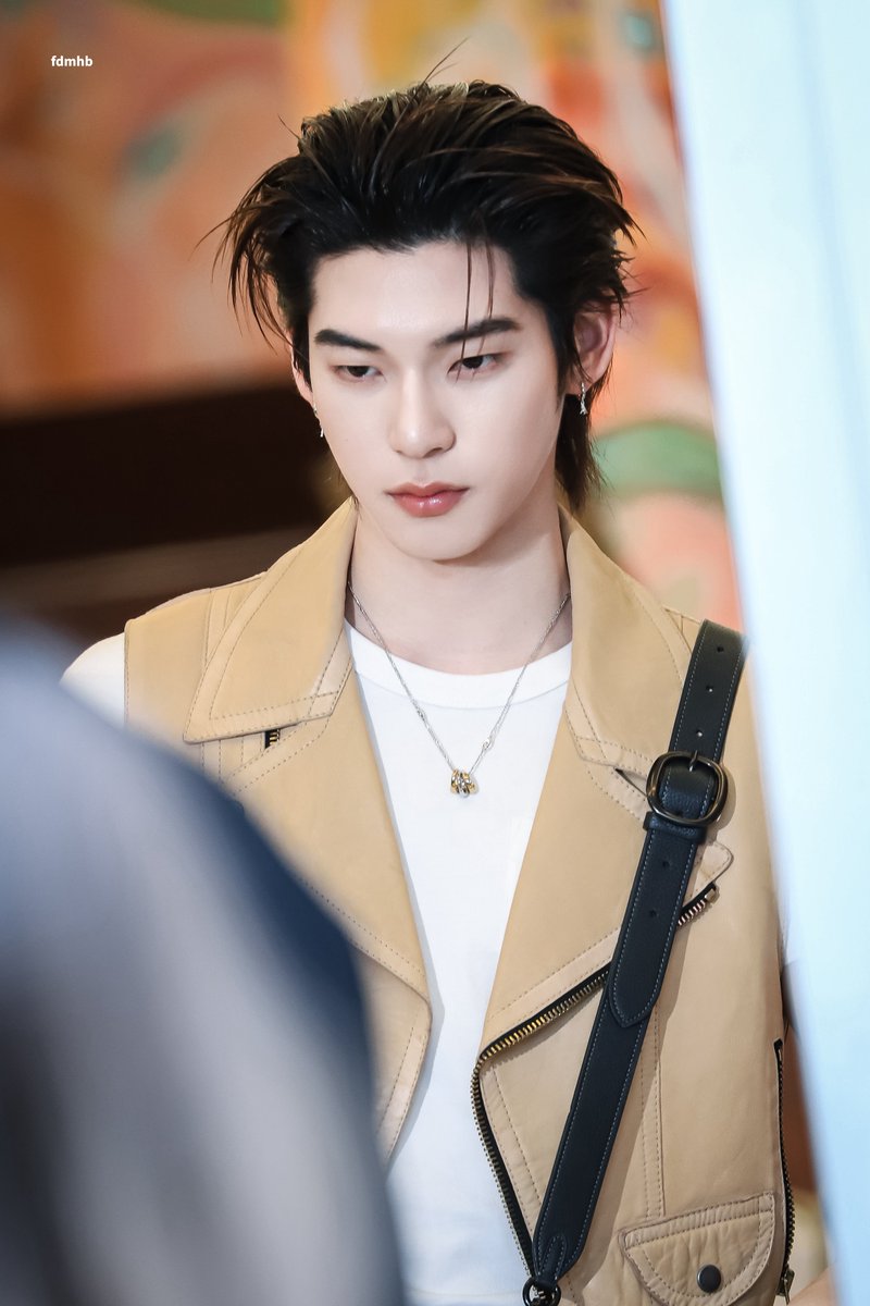 fdmhb_'s tweet photo. 260819

work🤓

#CoachPlayxTeeTeePor
#ตี๋ตี๋ป๋อ #teeteepor 
#twnpich https://t.co/YYZiR65zgf