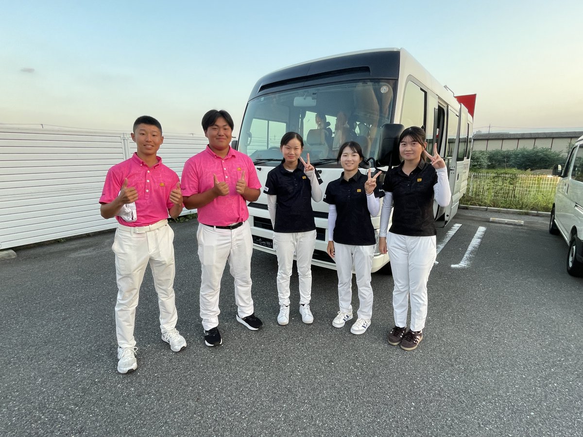sakuyoHS's tweet photo. 作陽ゴルフ部より 
⛳第70回日本ジュニアゴルフ選手権大会（個人戦） 8/19(水)結果速報
🏌️‍♂️男子https://t.co/QhV9b8xbam
🏌️‍♀️女子https://t.co/meSyJxxmP4
ハイレベルな仲間との戦い
明日との合計
60位までが3日目の決勝に進出‼
保護者の皆様、仲間やOBOGからの応援に感謝。
決勝進出に向け頑張ります ❣ https://t.co/lFpi3rSOTp