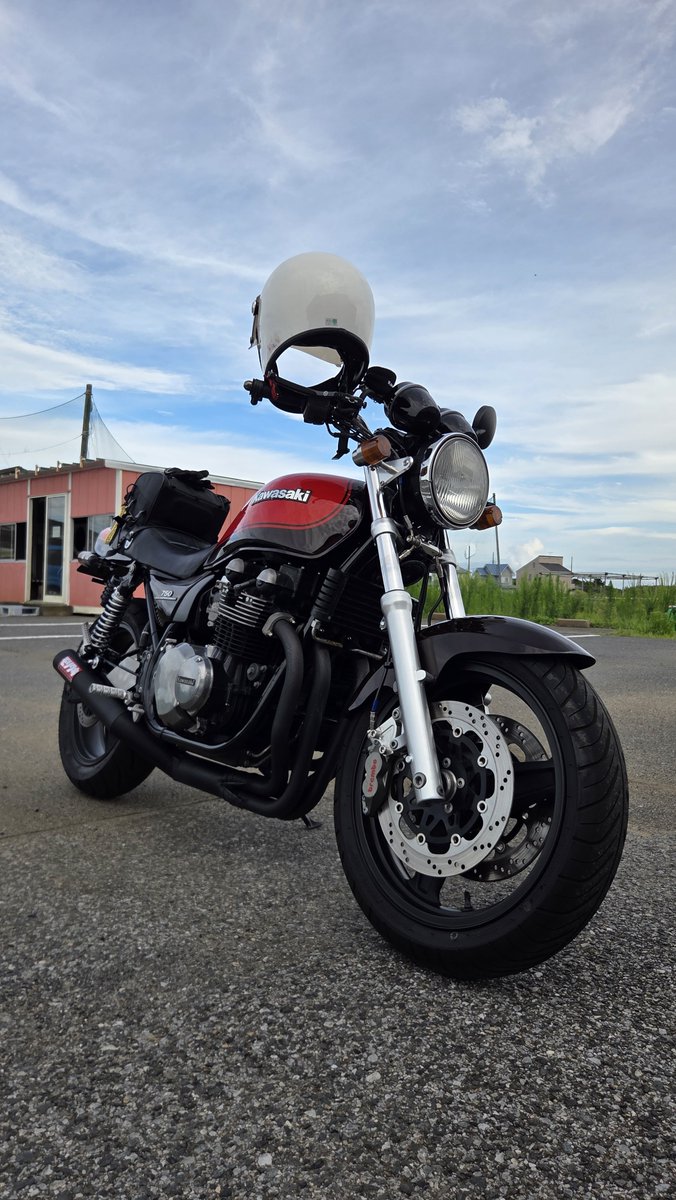 AiRS_765's tweet photo. 歴代の４台

かれこれ12年くらい？

バイクたのしー
#8月19日はバイクの日
#819の日 https://t.co/oLyn4htcEo