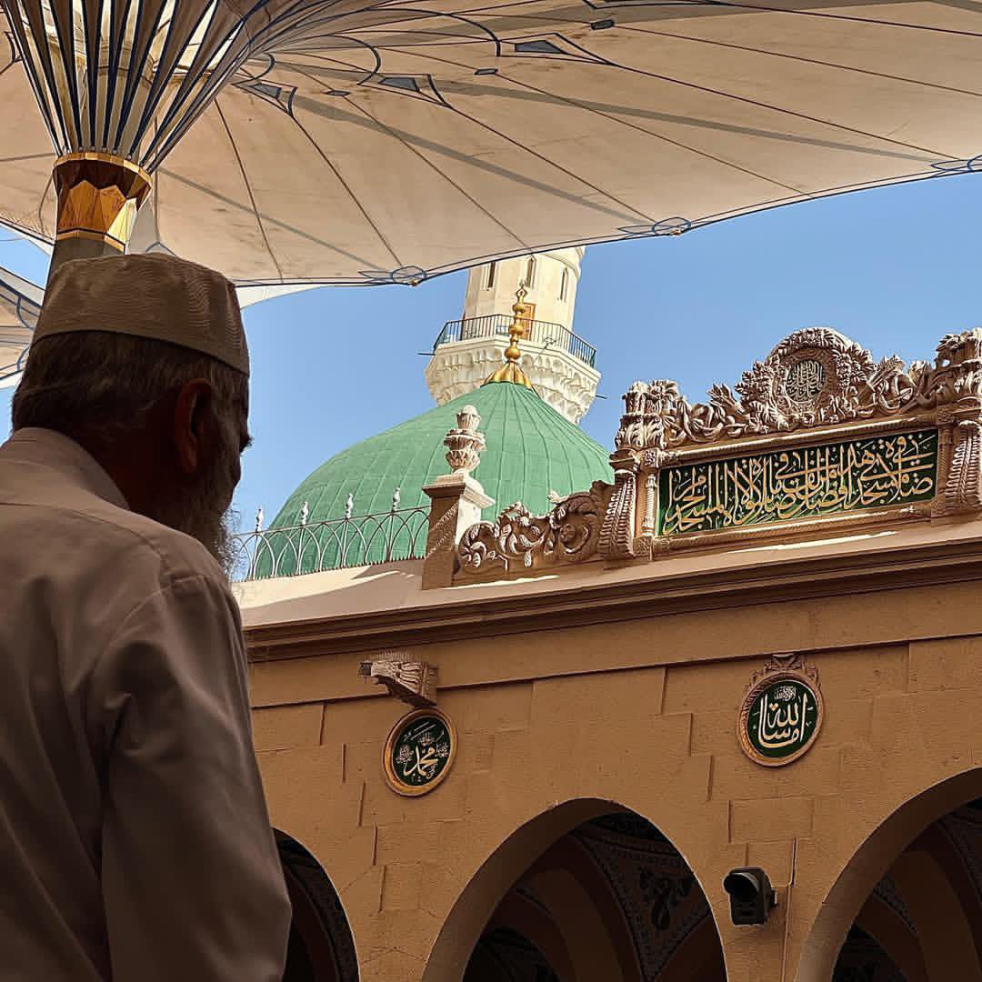 zahrazahra199's tweet photo. اللهم صلّ على أحَبّ الأحِبّة.. أكملِ الكُمّل.. أجلّ الأجِلّاء.. السّراجِ المُنير.. أنوَر المُتَجرّد.. أرحَمِ الرّحَماء.. غايةِ المَرام.. مِسكِ الخِتام.. سيّدِ السادات.. سيدِنا ومولانا محمد ﷺ وعلى آله وصحبه أجمعين وبارك وسلّم تسليما كثيرا.. https://t.co/PinxEdEYl7