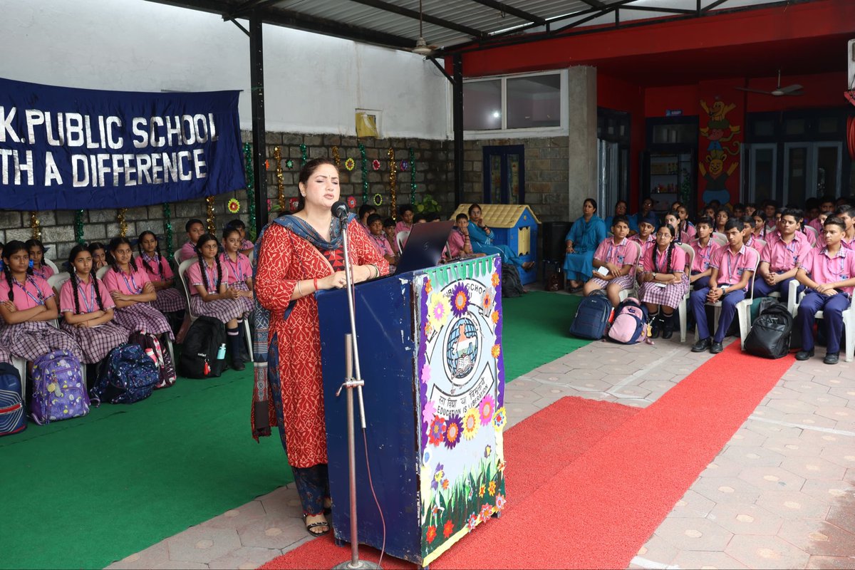 JK4C_Cyber's tweet photo. As a part of the Cyber Awareness Initiative, JK4C today conducted session at JK Public School,Panjtirthi,Jammu
SP OCWC, Shwetambri Sharma highlighted on how the technology at hands of students can be wisely utilized. Cyber Safe &amp; Cyber Smart is the key. @Cyberdost @JmuKmrPolice https://t.co/9TvEmFHjmb