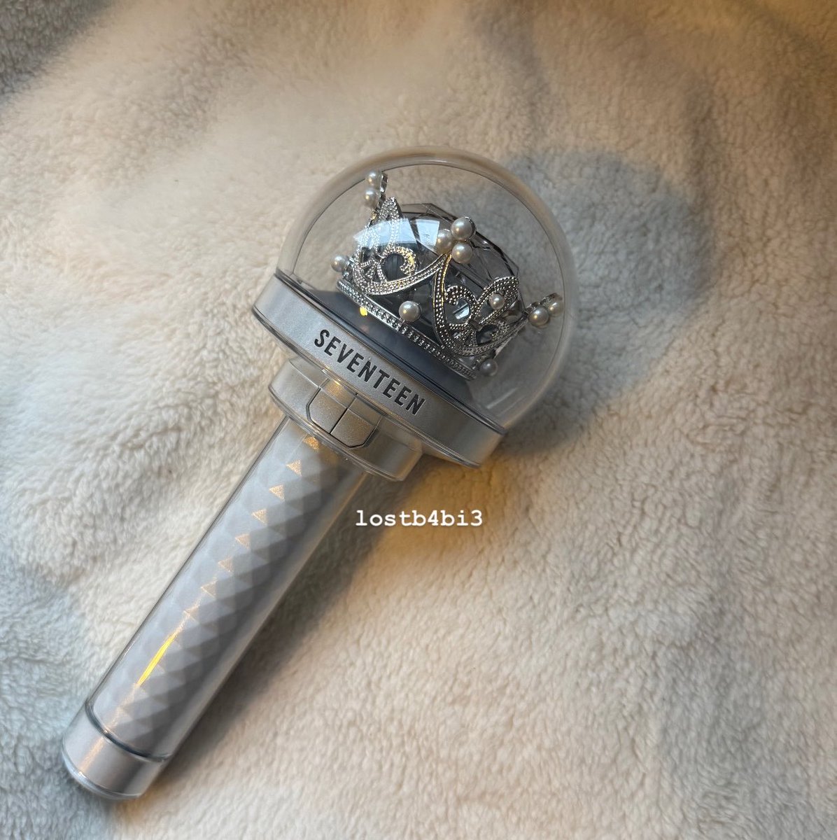 lostb4bi3's tweet photo. ୨୧ พร้อมส่ง / wts  

แท่งไฟ v.3  ของครบ

* เคยนำไปคอนแค่สองครั้ง

ราคา 75O  baht  ( รวมส่งแล้ว )

dm only ♡̶ིྀ𓈒  
#ตลาดนัดสวนแครอท #ตลาดนัดseventeen https://t.co/SCfyrh1Xkn