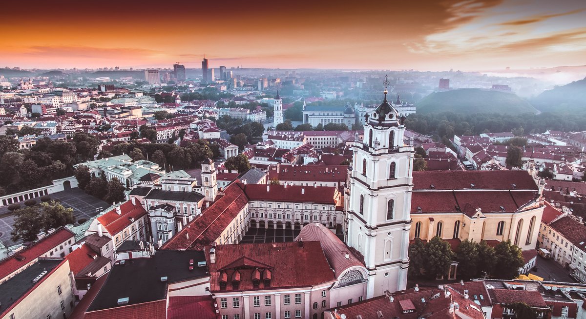iasa_web's tweet photo. Another reason to join us for IASA-BAAC this October… Vilnius!

Come for an amazing conference-stay to discover an incredible city.

🎥 Top 10 things to do in Vilnius: https://t.co/b7SmOuTvu8

🐦 Early Bird registration is still open! https://t.co/JvBIUrZ9TH

🔗 https://t.co/aiAE1hMRPV