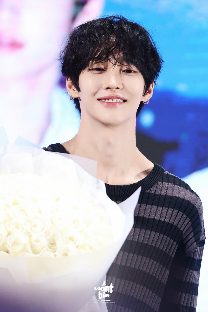 wantbin_'s tweet photo. 260819
#라이즈 #RIIZE #원빈 #WONBIN https://t.co/6yfIwnkxBT