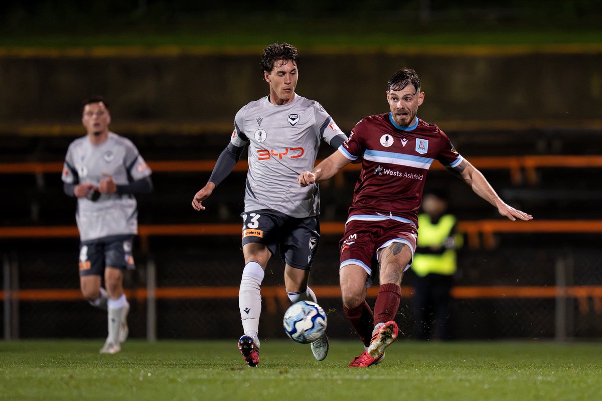 apialeichhardt's tweet photo. It is tight. It is tense. But you have been incredible, famiglia. Keep loud.
87': π 0-0 β¬οΈ | #APLvMVC #AustraliaCup #ForzaAPIA ππ©΅ https://t.co/LS69DduEB9