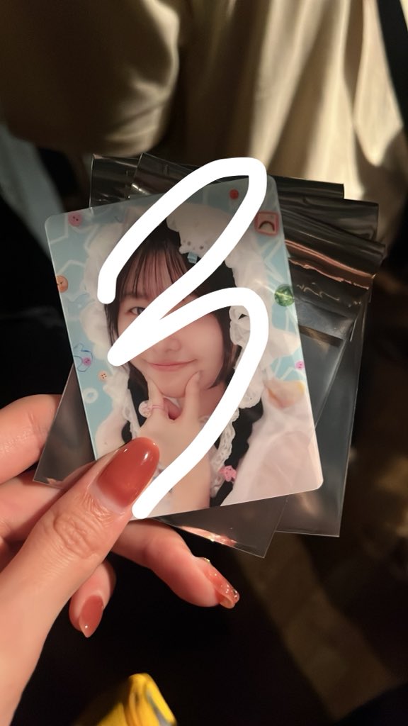moioio_'s tweet photo. 交換　うゆさきな

譲→さきなちゃんトレカ(写真のもの)
求→さきなちゃんトレカ他柄(画像の緑丸どちらか)

チェキ列並んでおりますのでこのあと交換希望です。 https://t.co/wcWYfKIGjB