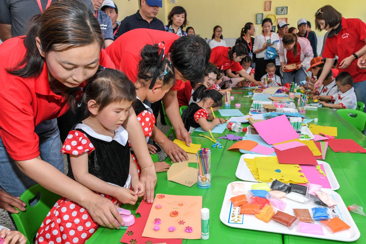SelenaWolsyi's tweet photo. Este sábado en el Parque Central, taller gratuito de manualidades para toda la familia! Trae a los nios y disfruta de un día lleno de creatividad. https://t.co/WGLactO8DE