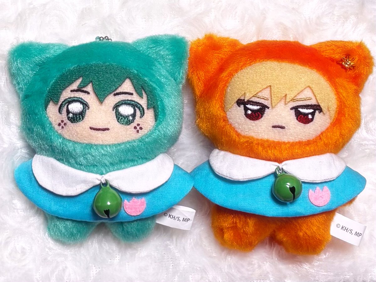 noyon402's tweet photo. 緑の鈴が届いた🥰
大きさ間違えた…と凹んだが、大きい鈴も可愛いかも…❣🔔
この鈴にしよ✨🌈 https://t.co/0VCxcSZ1UO