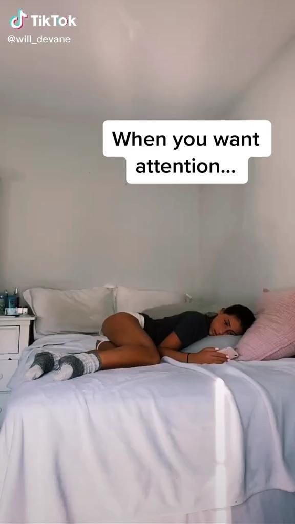 DestinyHolxah's tweet photo. while watching whatever show I’m into and going to sleep to do it all over again the next day https://t.co/nScMADknlV
